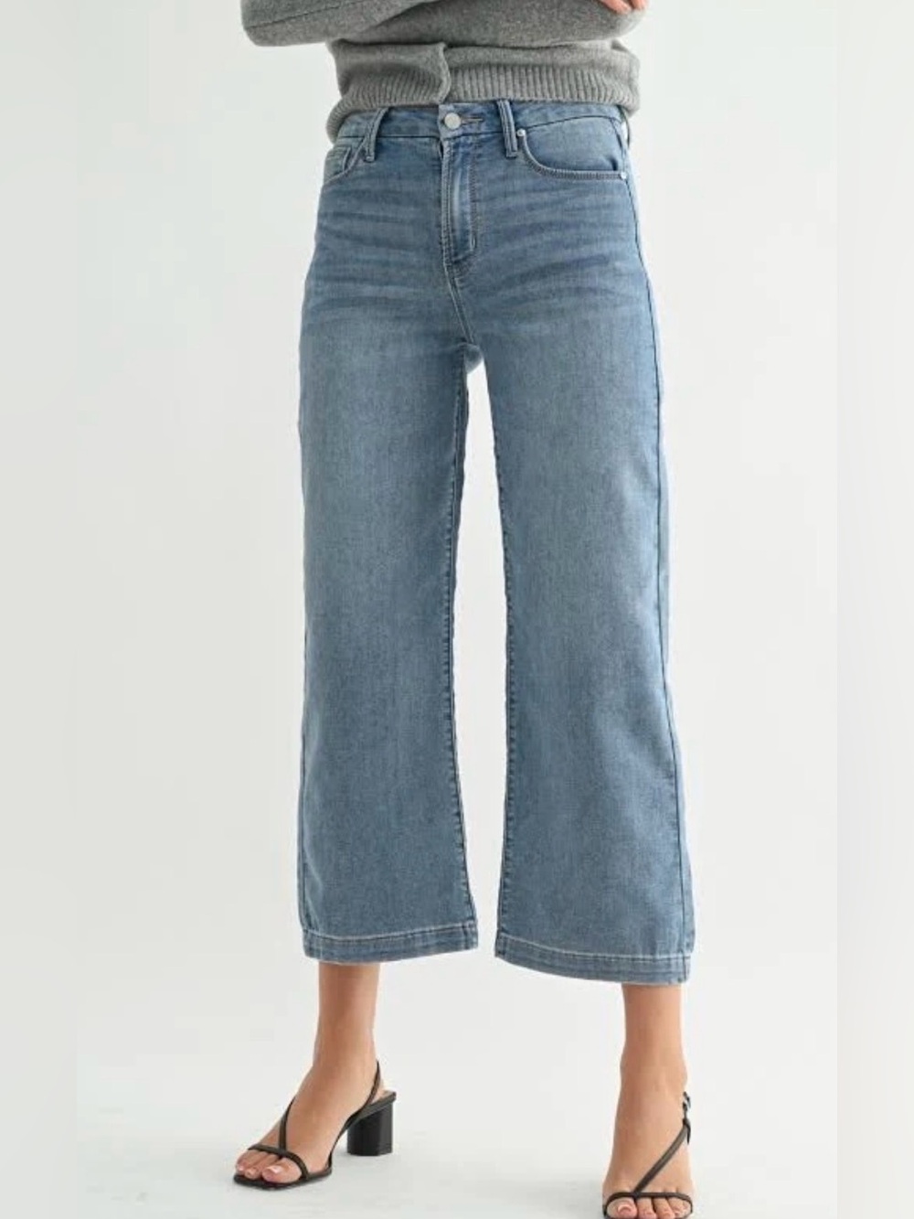Just Black Denim “The Timeless Wide Leg” /Brandy Cropped Wide Leg Jeans Size 26